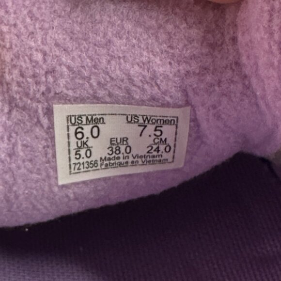 VANS UltraRange Exo MTE-1 Womens Size 7.5 Shoes Marshmallow Purple Suede Sneaker - Picture 8 of 8